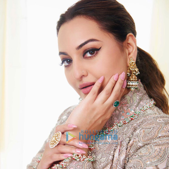 sonakshi sinha 4 32