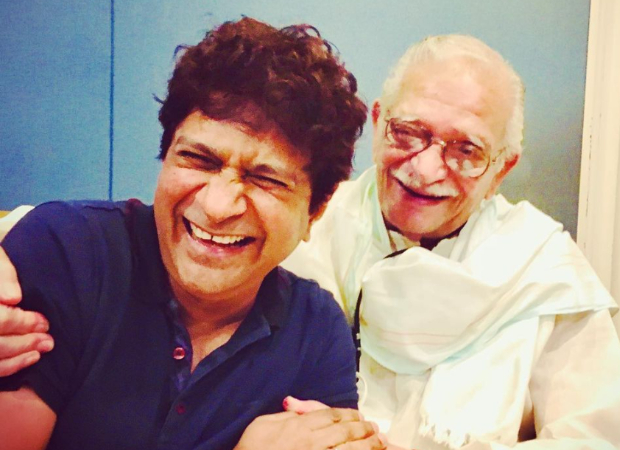 Srijit Mukherjee shares a video of KK performing Maachis song 'Chhod Aaye Hum' just for acclaimed lyricist Gulzar