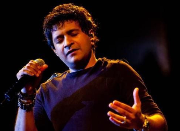 Video shows KK rushed out of concert in Kolkata, died on the way to hospital