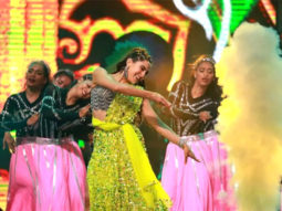 IIFA 2022: Sara Ali Khan enthralls Abu Dhabi with her ‘Chaka Chak’ performance, see inside pics and videos 