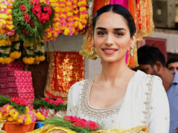 Manushi Chhillar visits Shri Siddhi Vinayak Ganapati Pandir to seek blessings on Samrat Prithviraj release day