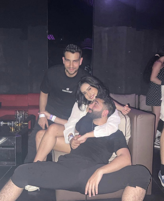 Ajay Devgn's daughter Nysa Devgn opts for white top and mini skirt as she holidays in Spain with friends Ajay Devgn's daughter Nysa Devgn opts for white top and mini skirt as she holidays in Spain with friends