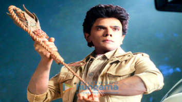 Movie Stills Of The Movie Dr. S – The Legend