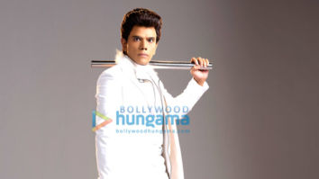 Movie Stills Of The Movie Dr. S – The Legend