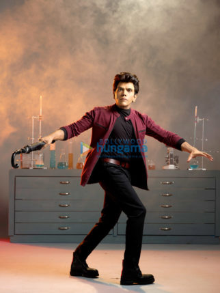 Movie Stills Of The Movie Dr. S – The Legend