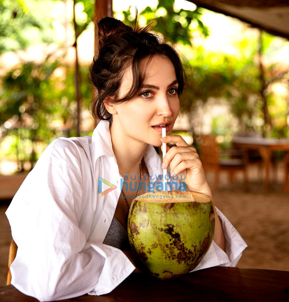 elli avrram 2 29