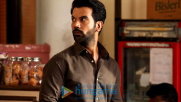 Movie stills of the movie Hit - The First Case