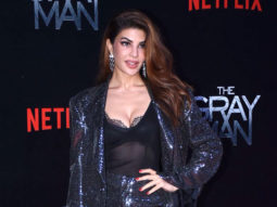Jacqueline Fernandez at The Gray Man premiere