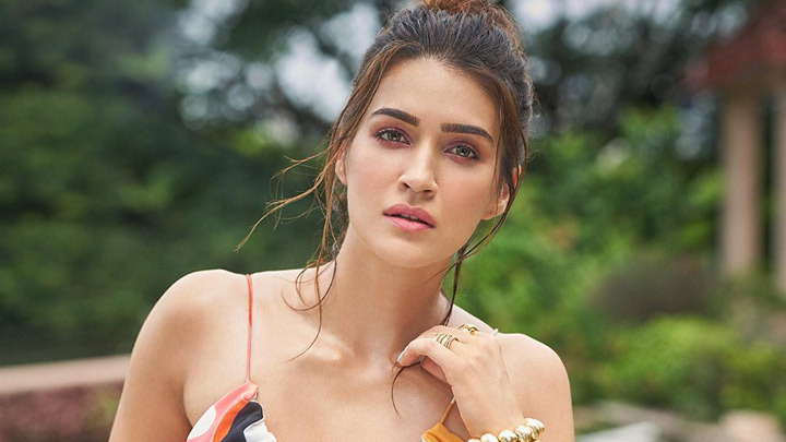 Kriti Sanon: “Sometimes you need to understand which battles to fight & which to let go, because…” Kriti Sanon: “Sometimes you need to understand which battles to fight & which to let go, because…”