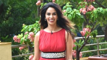 Mallika Sherawat looks stunning in red flowy dress