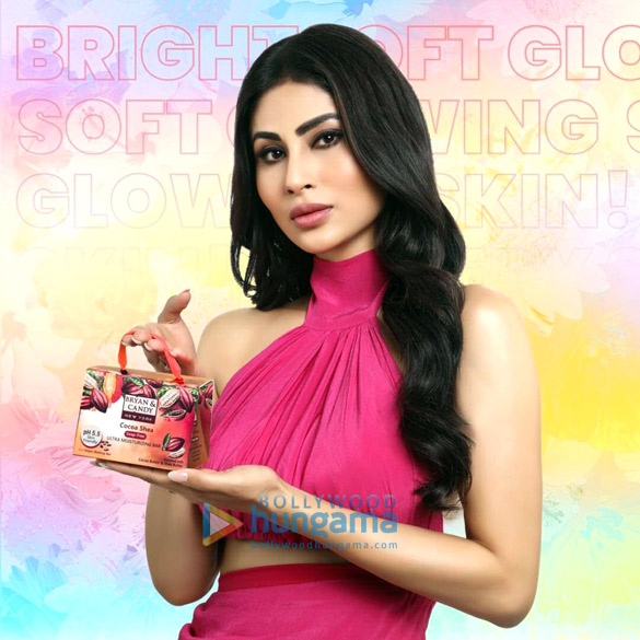 mouni roy 3 114