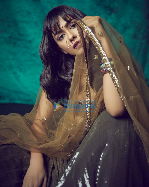mrunal_thakur 7