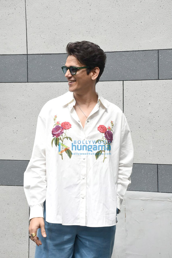 photos alia bhatt and vijay varma snapped promoting their film darlings 4