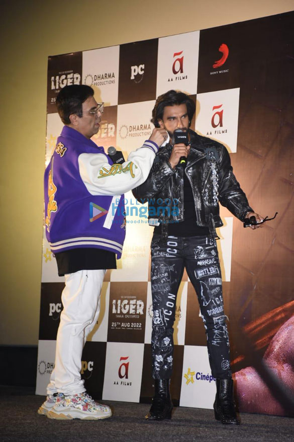 photos ananya panday ranveer singh vijay deverakonda and others grace the liger trailer launch more 3