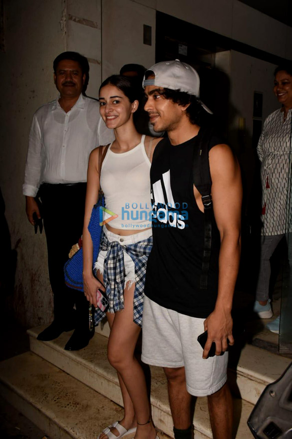 photos ananya panday and siddhant chaturvedi snapped at a dance class 1