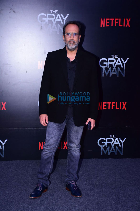 photos dhanush the russo brothers and other celebs attend the premiere of the gray man 6