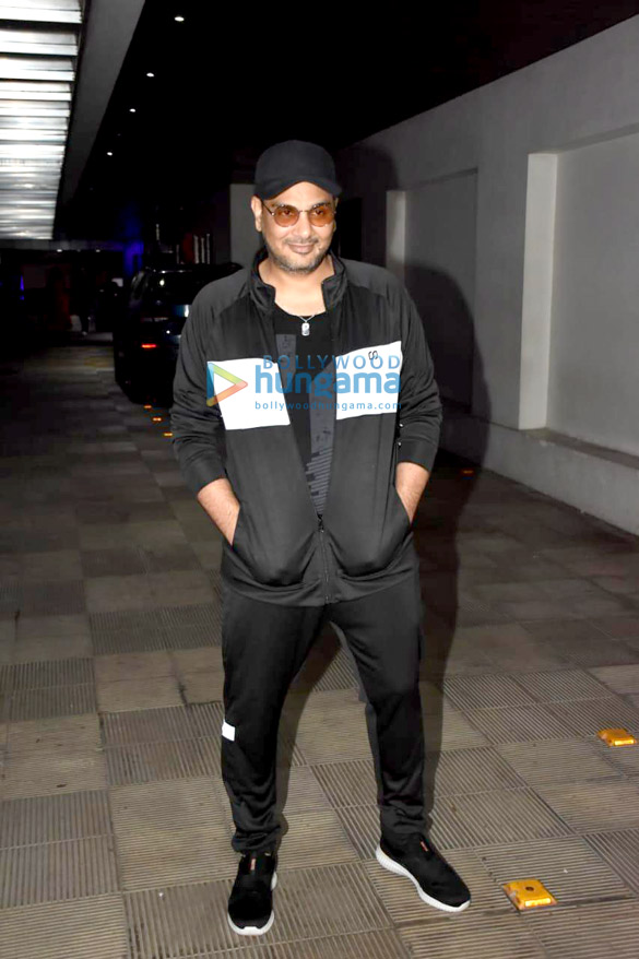 photos huma qureshi rings in her birthday with her brother saqib saleem and friends in bandra 8