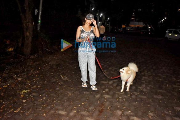 photos malaika arora snapped with her pet in bandra 3 7