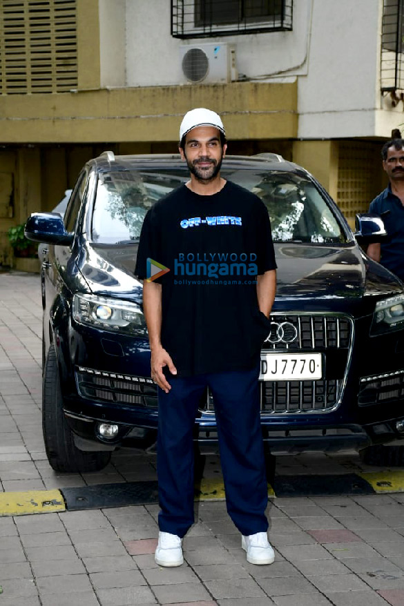 Photos: Rajkummar Rao snapped in Juhu