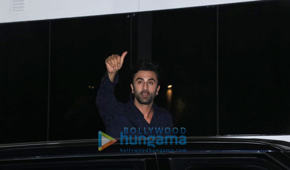 photos ranbir kapoor sanjay dutt and others snapped at the airport 1