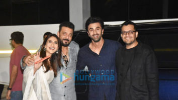 Photos: Ranbir Kapoor, Sanjay Dutt and others snapped at the airport