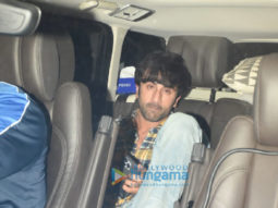 Photos: Ranbir Kapoor and Alia Bhatt snapped at the airport
