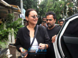 Photos: Sonakshi Sinha and Zaheer Iqbal snapped at a cafe in Bandra