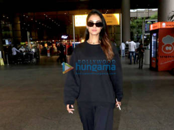 Photos: Sonal Chauhan snapped at the airport