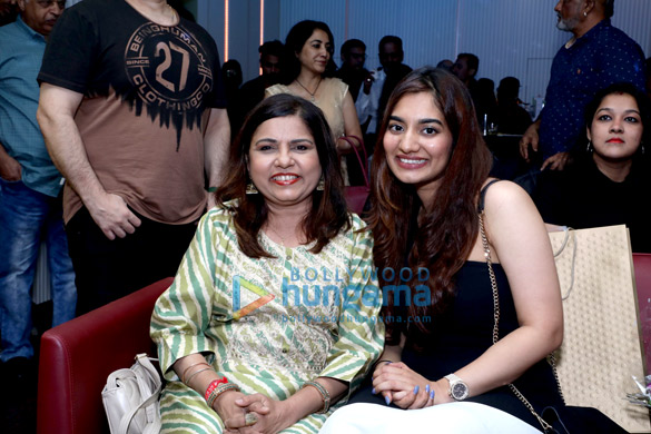 photos sonu nigam sachin pilgaonkar and others snapped at sudesh bhosa 8