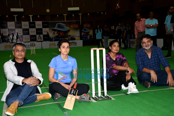 photos taapsee pannu and mithali raj snapped promoting the film shabaash mithu with an indoor cricket match1 2