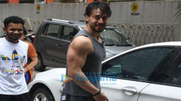 Photos: Tiger Shroff snapped in Andheri