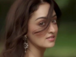 Sandeepa Dhar looks astonishing in green and pink saree