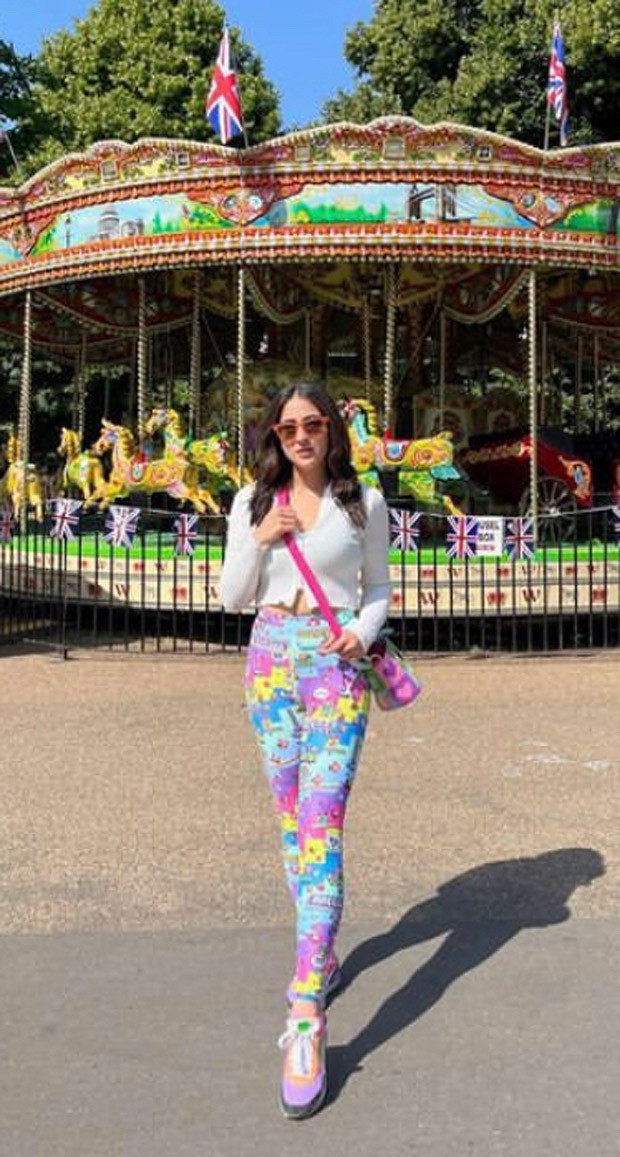 Sara Ali Khan is shelling major fitness goals as she shares glimpse of workout in London