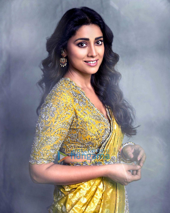shriya saran 3 3