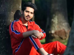 Spotted: Armaan Malik at the airport, rocking a hoodie