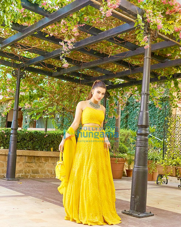 urvashi rautela 6 5