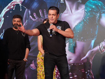 Woah! Salman Khan announces No Entry sequel post Bhaijaan at Vikrant Rona event Woah! Salman Khan announces No Entry sequel post Bhaijaan at Vikrant Rona event