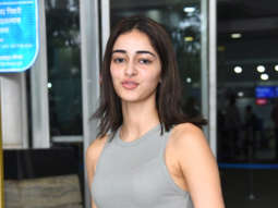 Ananya Panday clicks selfies with fans at the airport