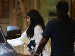 Janhvi Kapoor is gym-ready in black sporty outfit