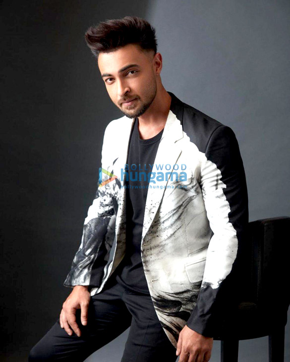 aayush sharma 16