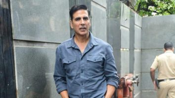 Akshay Kumar poses for paps in a stylish outfit