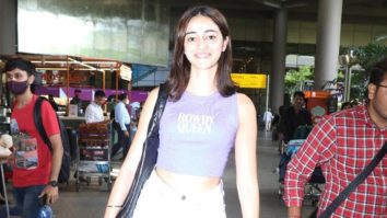 Ananya Panday flashes her cute smile for the paps