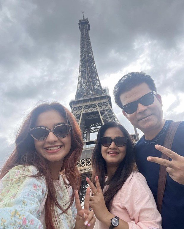 Anushka Sen is living her best life in Paris and her vacation photos are a proof of it Anushka Sen is living her best life in Paris and her vacation photos are a proof of it