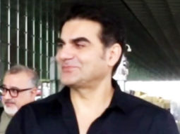 Arbaaz Khan’s fun conversation with paps at the airport