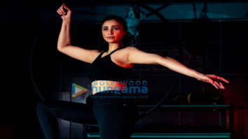 Celebrity Photos of Daisy Shah