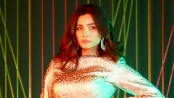 Daisy Shah’s smooth switching up of outfits