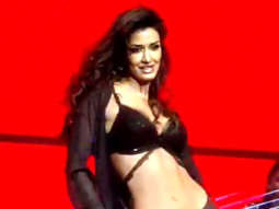 Disha Patani’s blockbuster stage dance performance