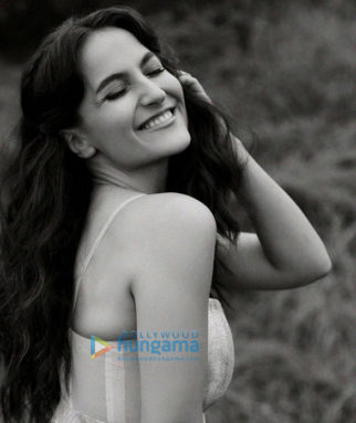 Celeb Photos Of Elli AvrRam