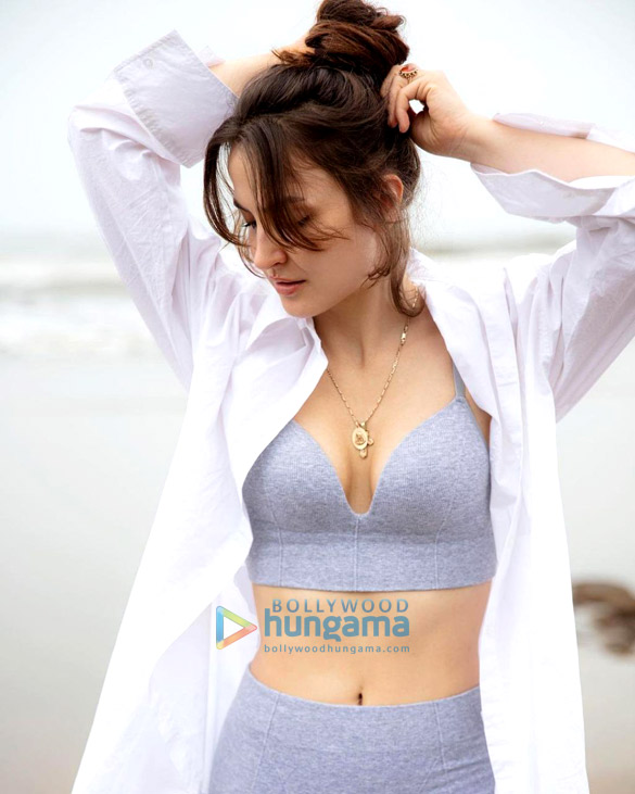elli avrram 1 39