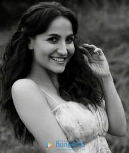 Celeb Photos Of Elli AvrRam